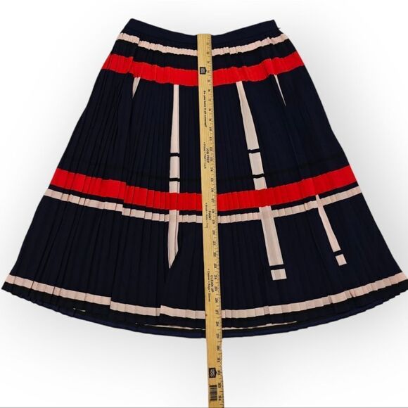 Banana Republic Blue and Red A-line Midi Pleated Skirt Size 8 - Picture 7 of 11